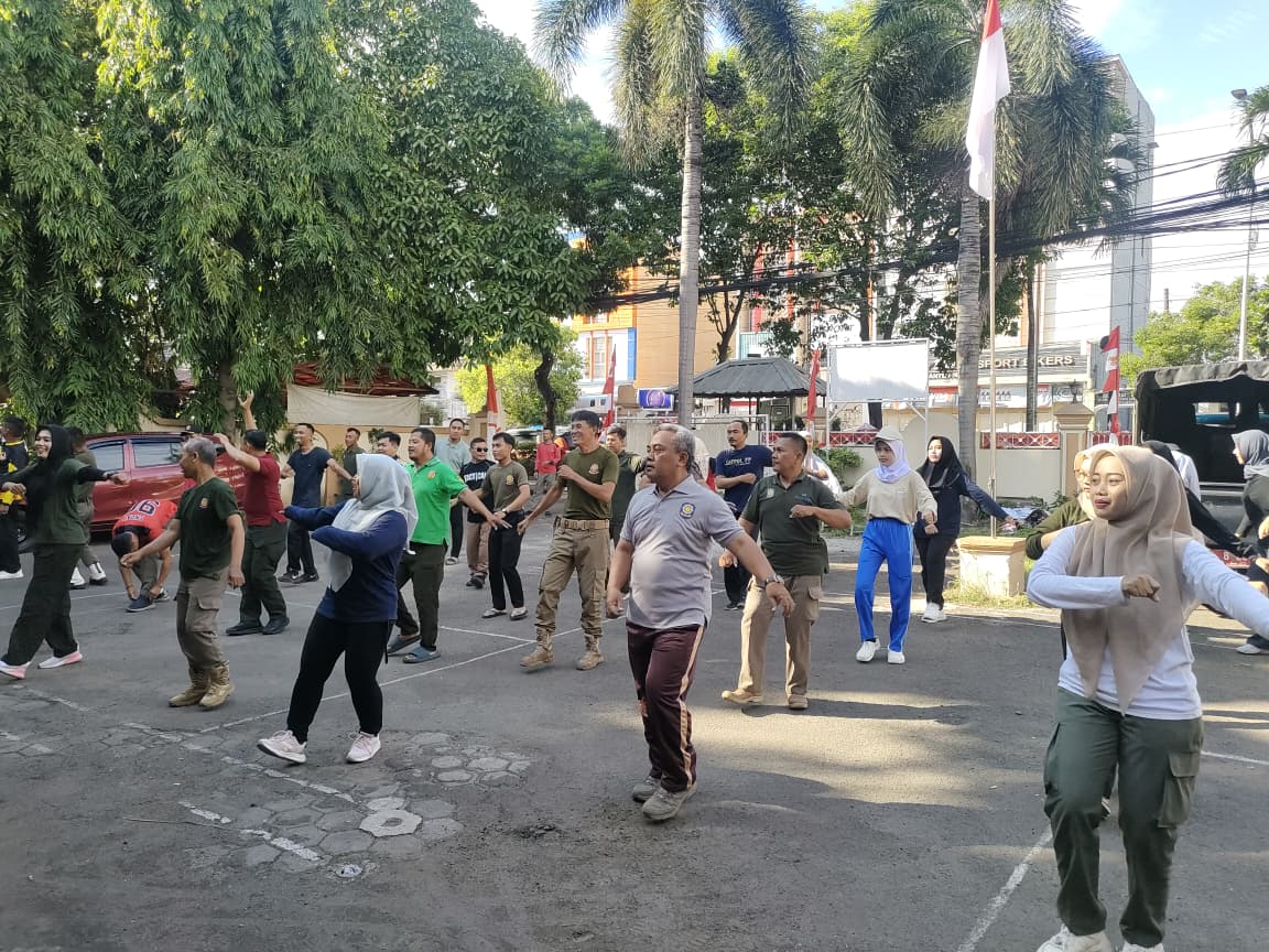 Semangat Ceria Satpol PP dan Damkar Kota Serang Gelar Senam Pagi