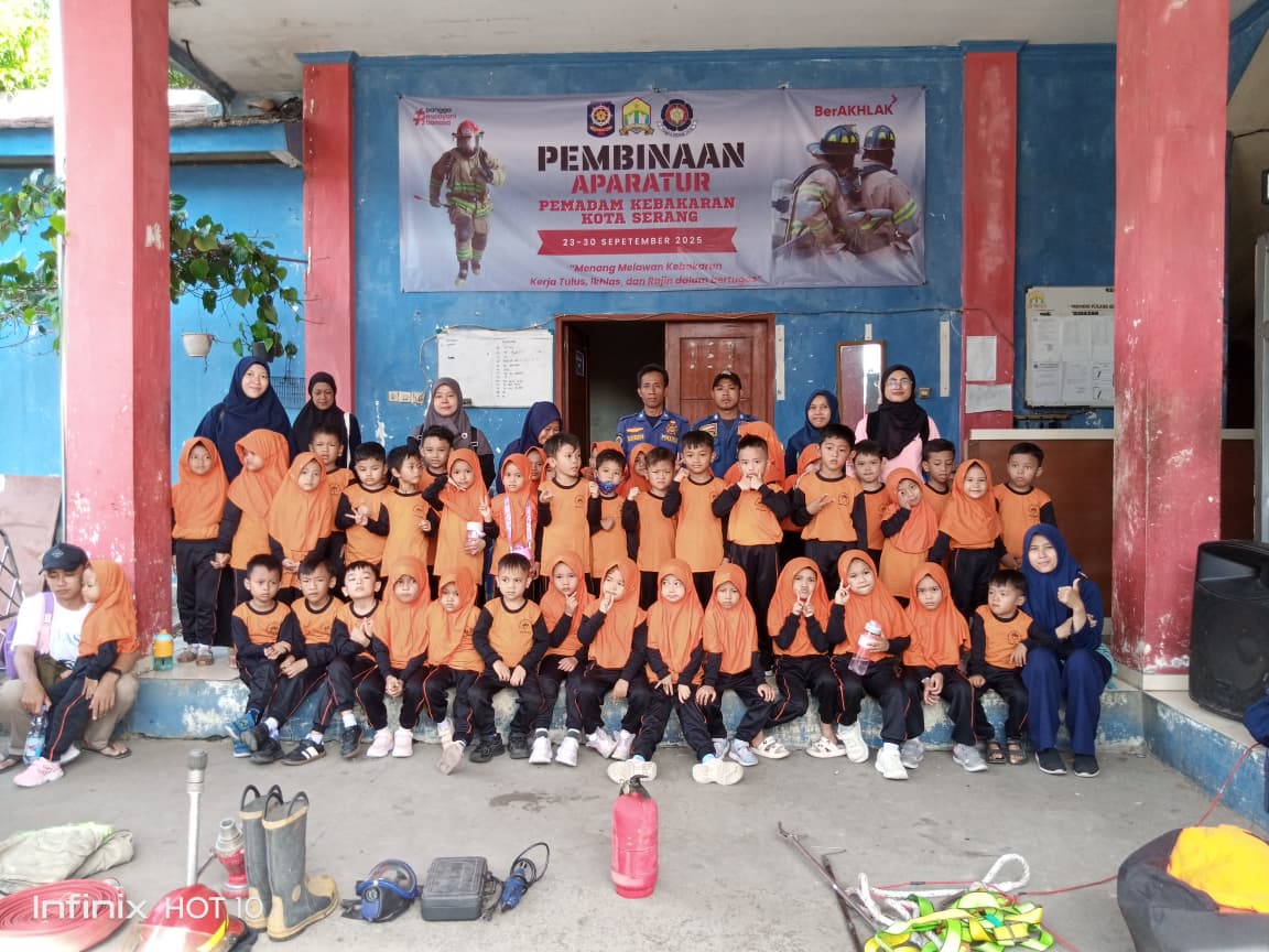 Siswa TKT Penancangan Gelar Kunjungan Edukatif Ke Kantor Damkar Kota Serang